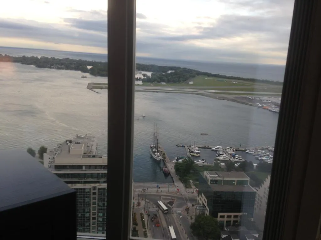 Atlas Suites - Mariner Furnished Apartments Toronto